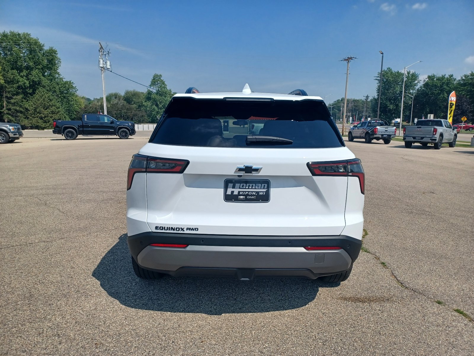 New 2027 Chevrolet Equinox LT w/ Convenience Package II AWD/4WD image 4