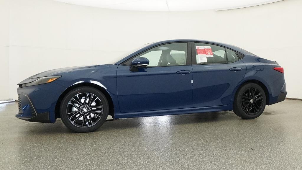New 2026 Toyota Camry Hybrid FWD image 4