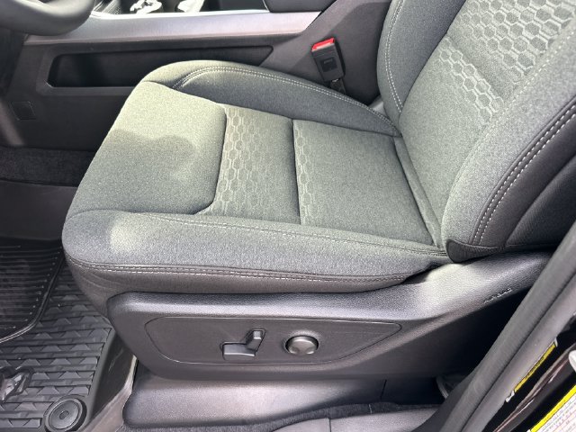 New 2027 RAM 1500 4x4 Crew Cab image 10