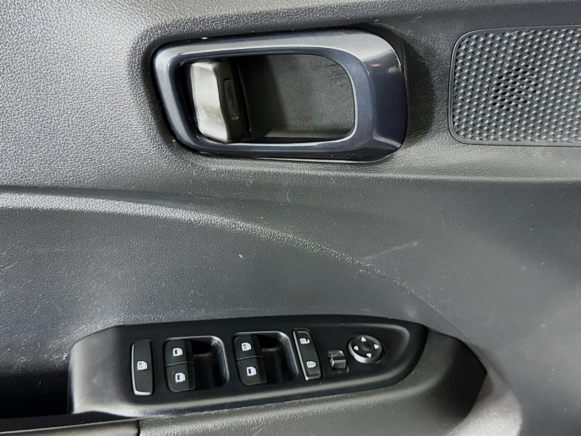 Used 2026 Hyundai Venue SEL FWD image 22