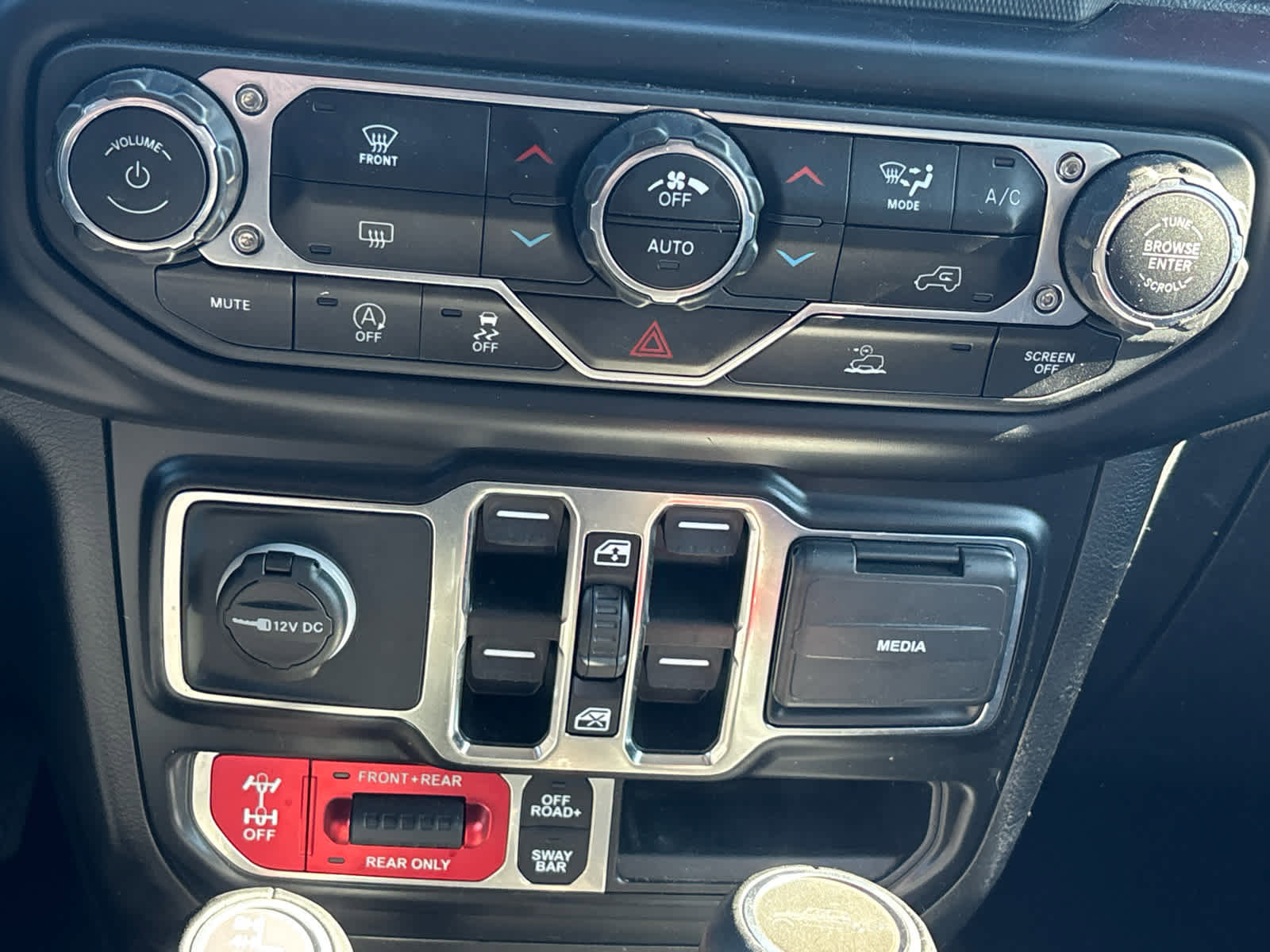 Used 2022 Jeep Gladiator Rubicon w/ LED Lighting Group image 23