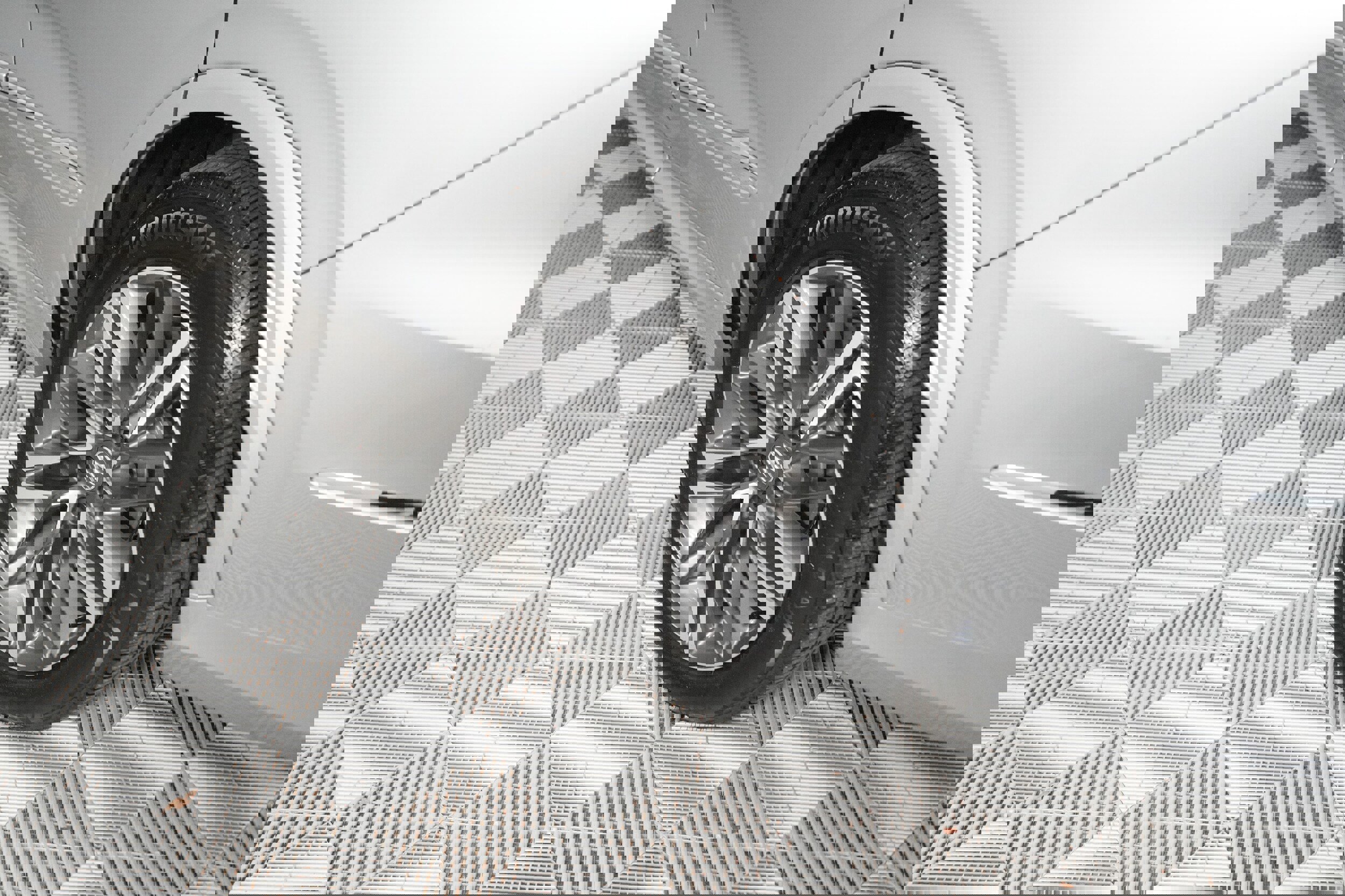 Used 2026 Acura MDX SH-AWD w/ Advance Package image 8