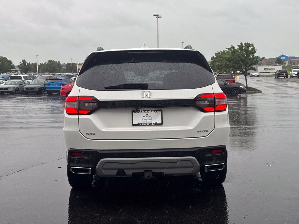 Certified 2025 Honda Pilot Elite image 6