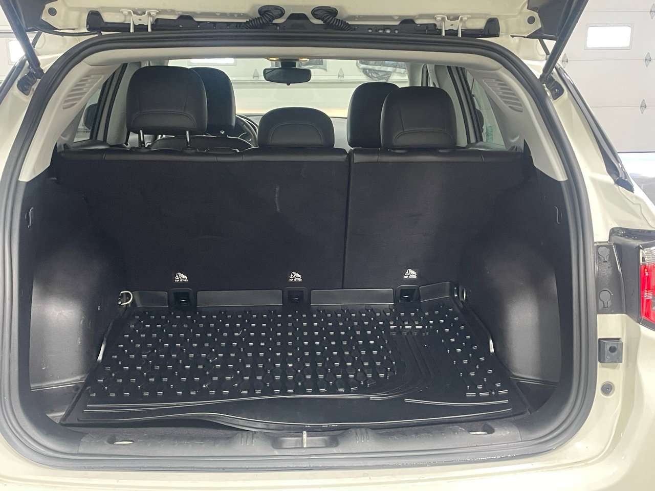Used 2021 Jeep Compass Altitude image 16