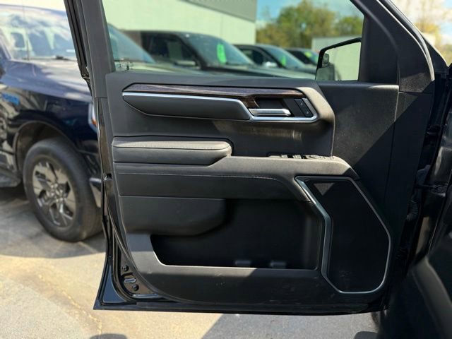 Used 2022 GMC Sierra 1500 Elevation w/ LPO, Elevation Black Package AWD/4WD image 11