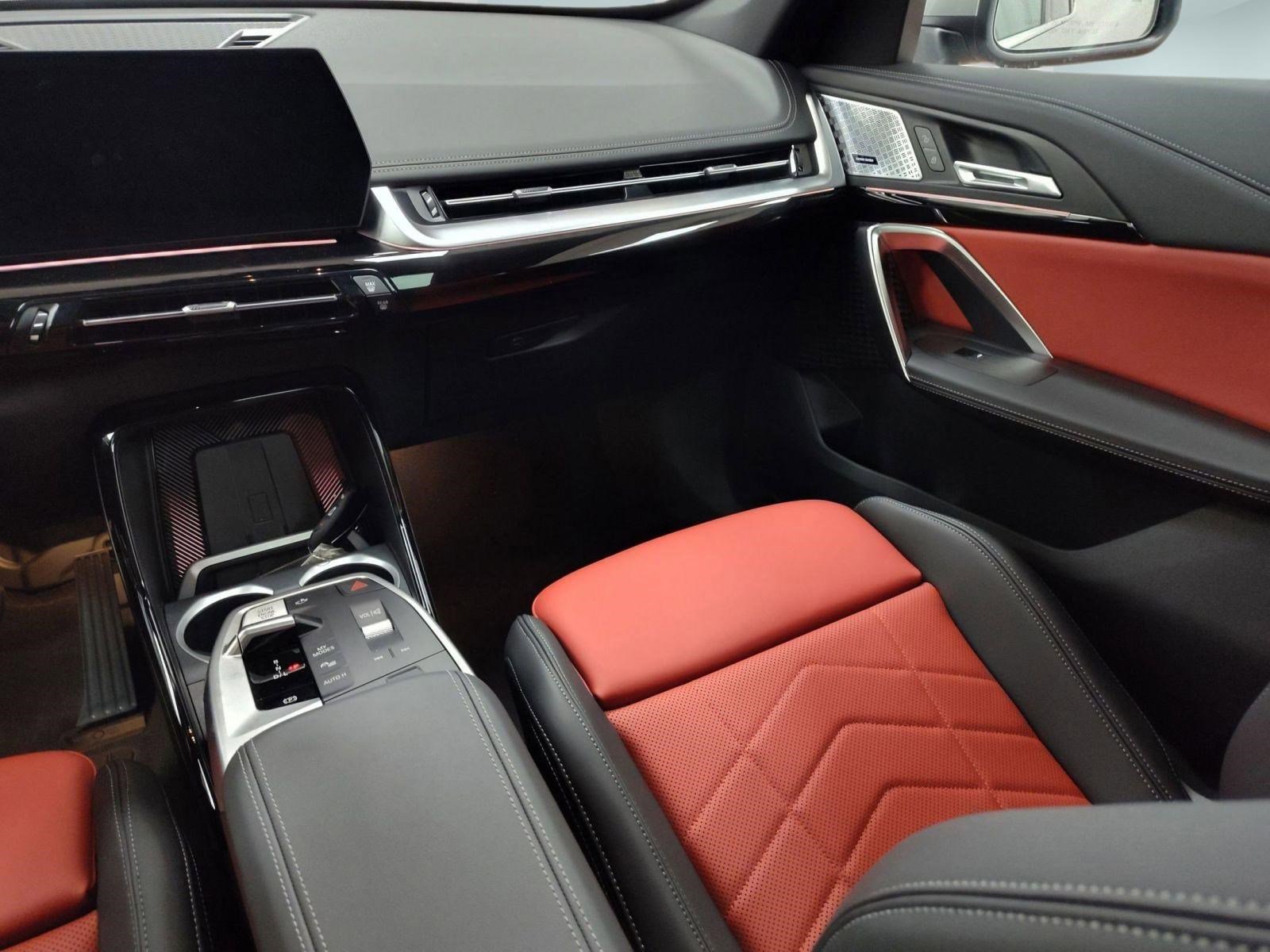 Used 2025 BMW X1 xDrive28i w/ Convenience Package image 25