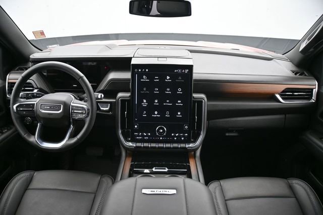 Used 2026 GMC Yukon Denali AWD/4WD image 12