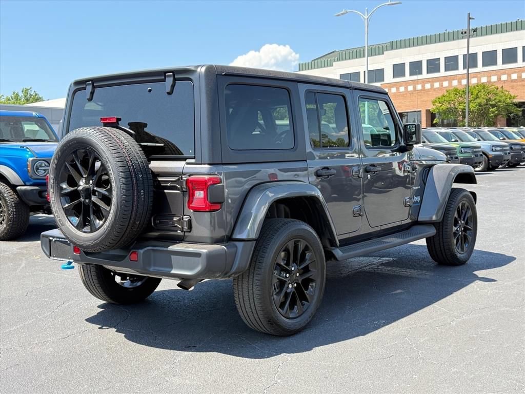 Used 2023 Jeep Wrangler Unlimited Sahara w/ Cold Weather Group image 4