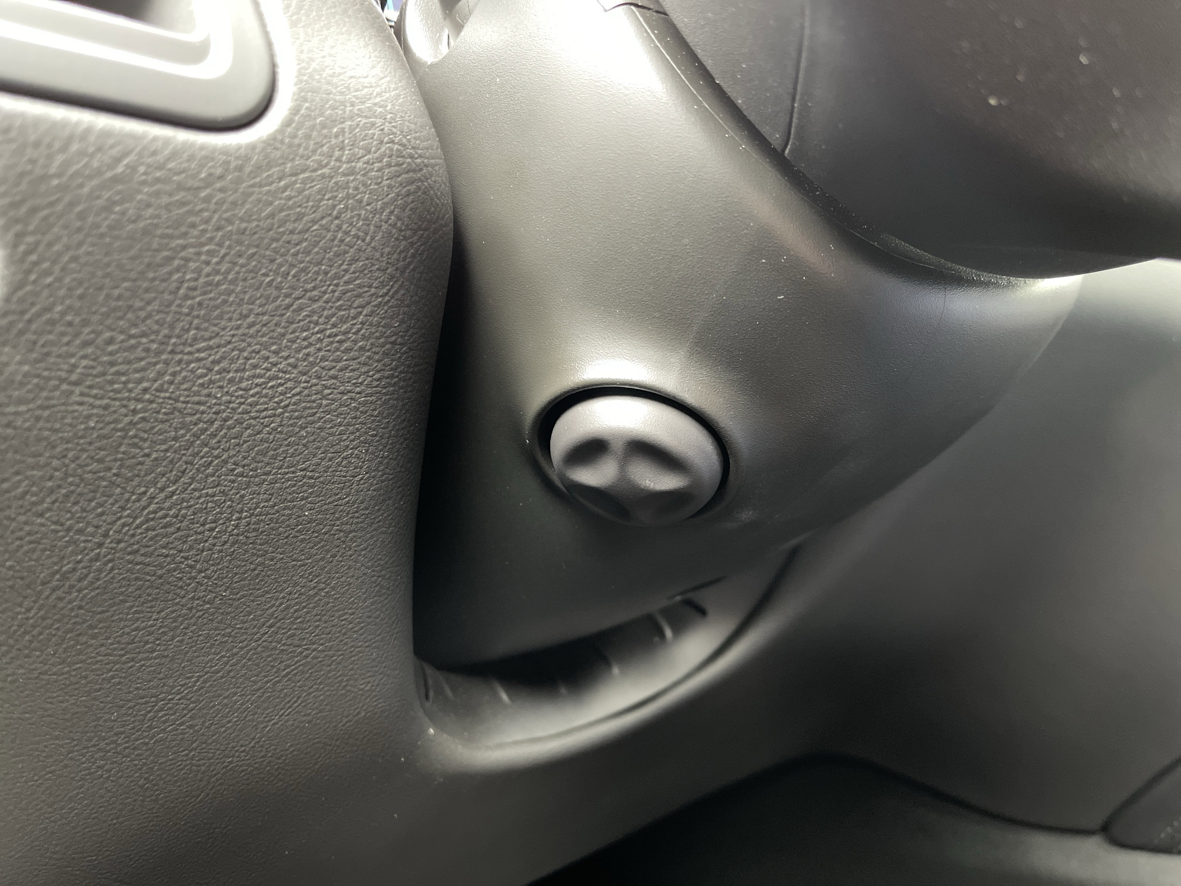 Used 2025 Cadillac XT6 Premium Luxury image 25