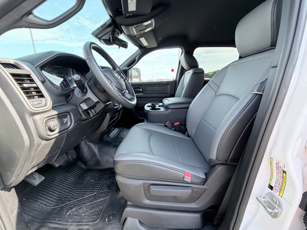 New 2026 RAM 3500 Tradesman w/ Chrome Appearance Group A AWD/4WD image 18