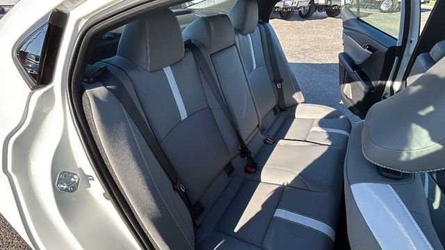 Used 2025 Toyota Camry SE w/ Multimedia Upgrade Package image 10