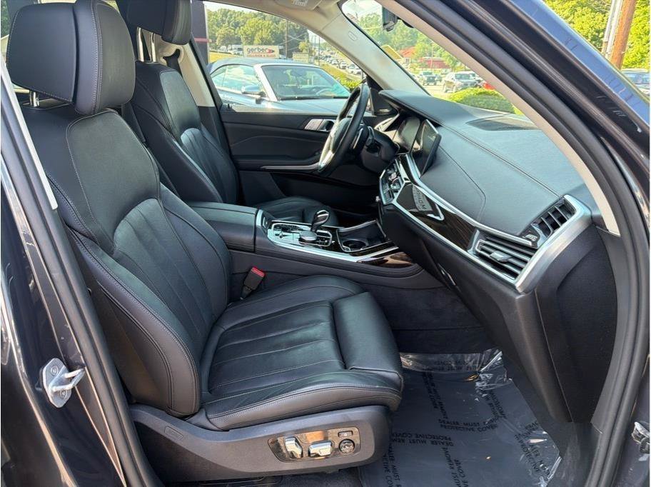 Used 2019 BMW X7 xDrive40i w/ Premium Package AWD/4WD image 15