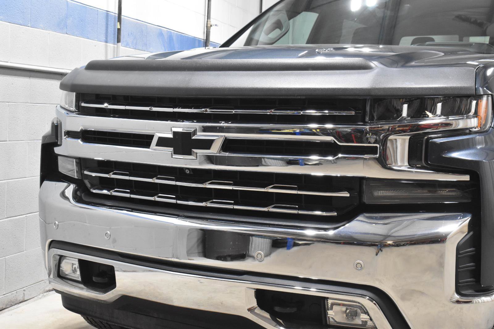 Used 2020 Chevrolet Silverado 1500 LTZ w/ LTZ Premium Package image 32