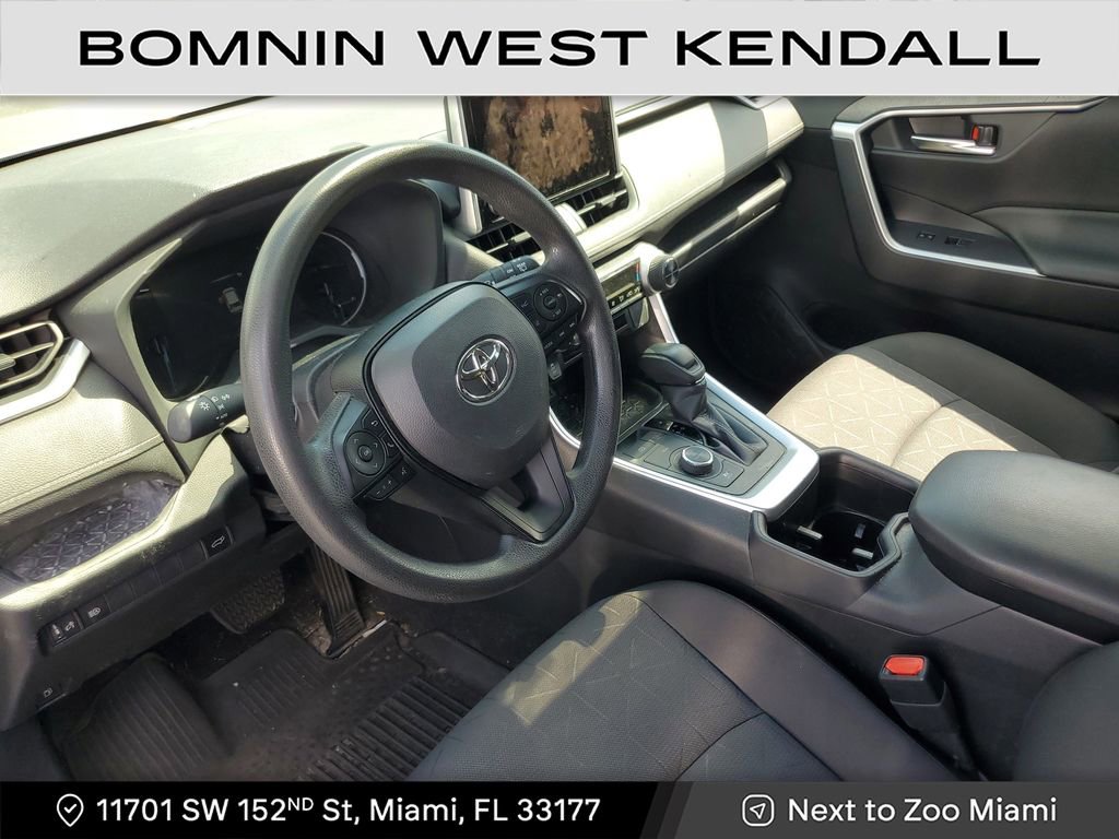 Used 2024 Toyota RAV4 XLE image 17
