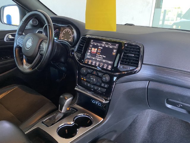 Used 2021 Jeep Grand Cherokee Laredo X RWD image 10