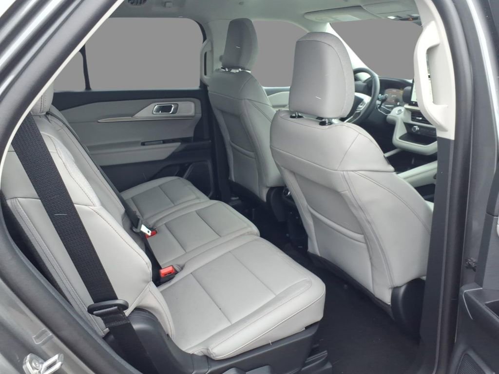 New 2026 Ford Explorer Active image 10