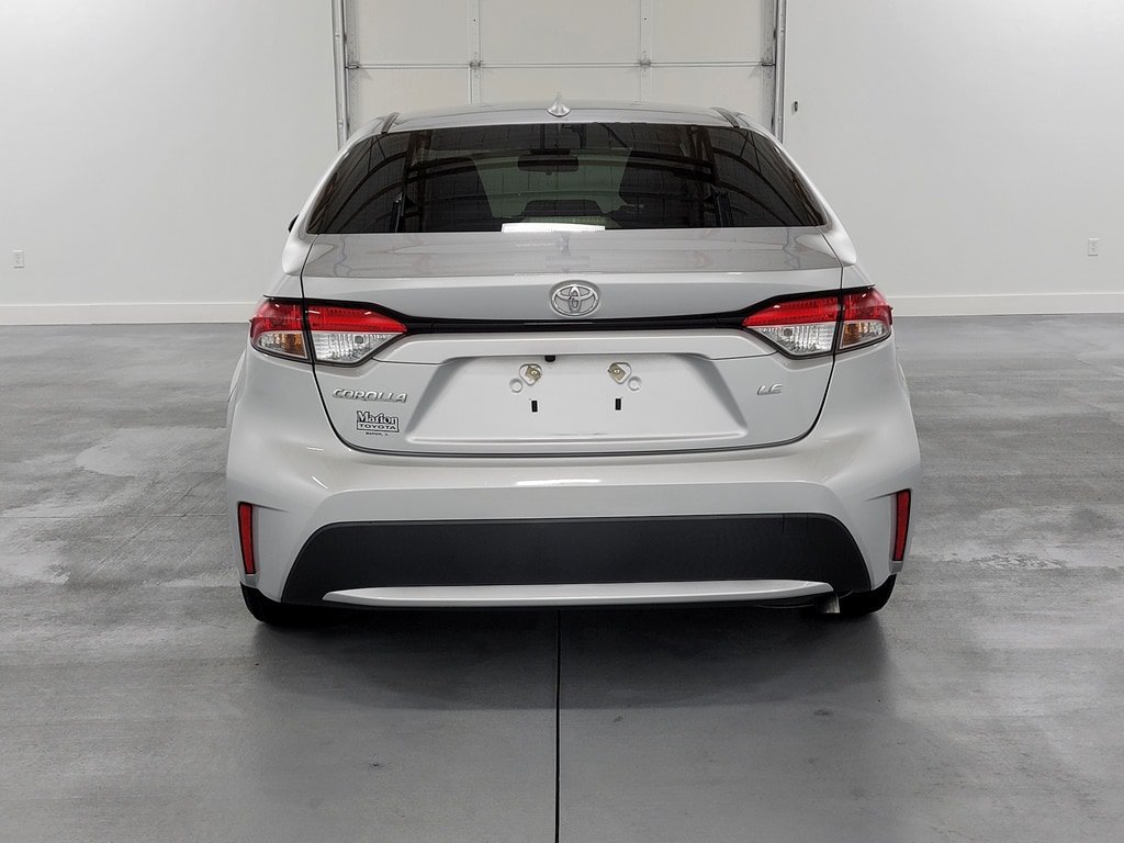 Used 2021 Toyota Corolla LE FWD image 7