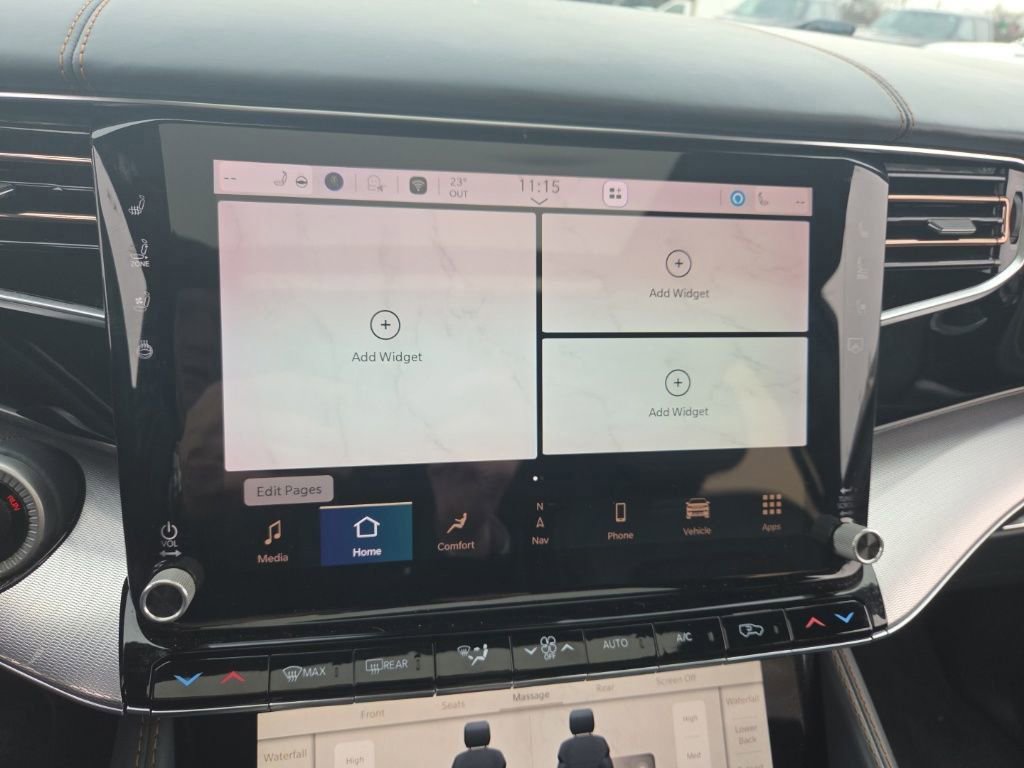 Used 2022 Jeep Grand Wagoneer Series III w/ Rear Seat Video Group 1 image 30