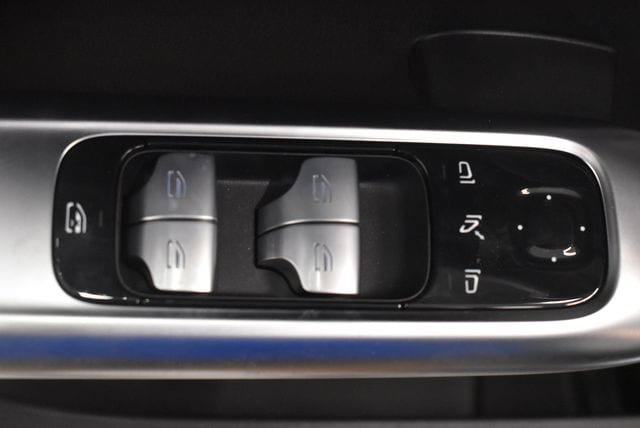 New 2026 Mercedes-Benz C 300 4MATIC Sedan image 21