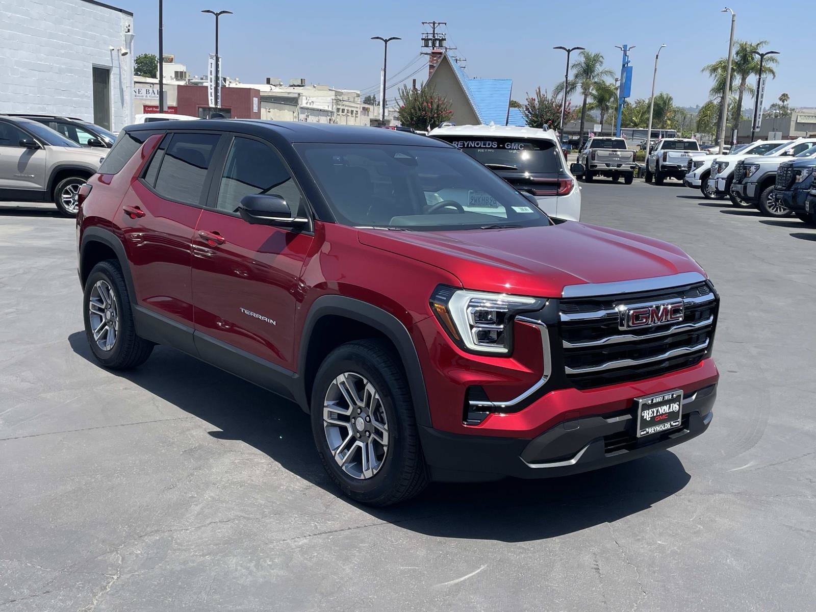 New 2026 GMC Terrain Elevation w/ Technology Package II FWD image 3