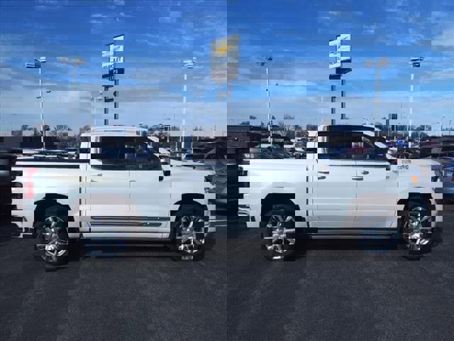 New 2025 Chevrolet Silverado 1500 High Country image 2