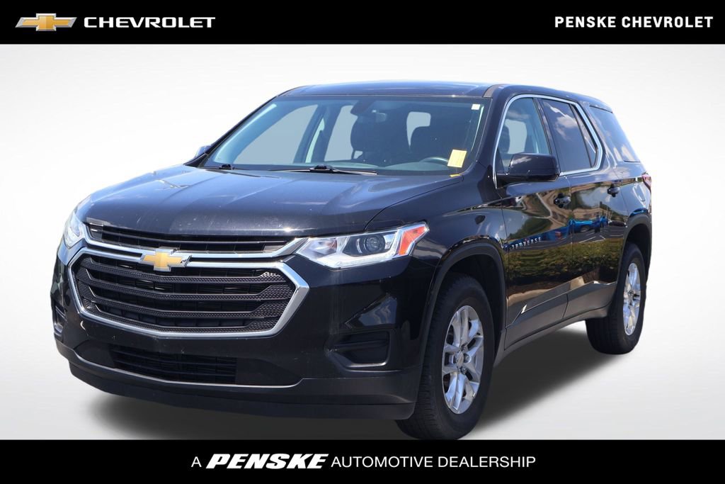 Used 2018 Chevrolet Traverse LS FWD image 1
