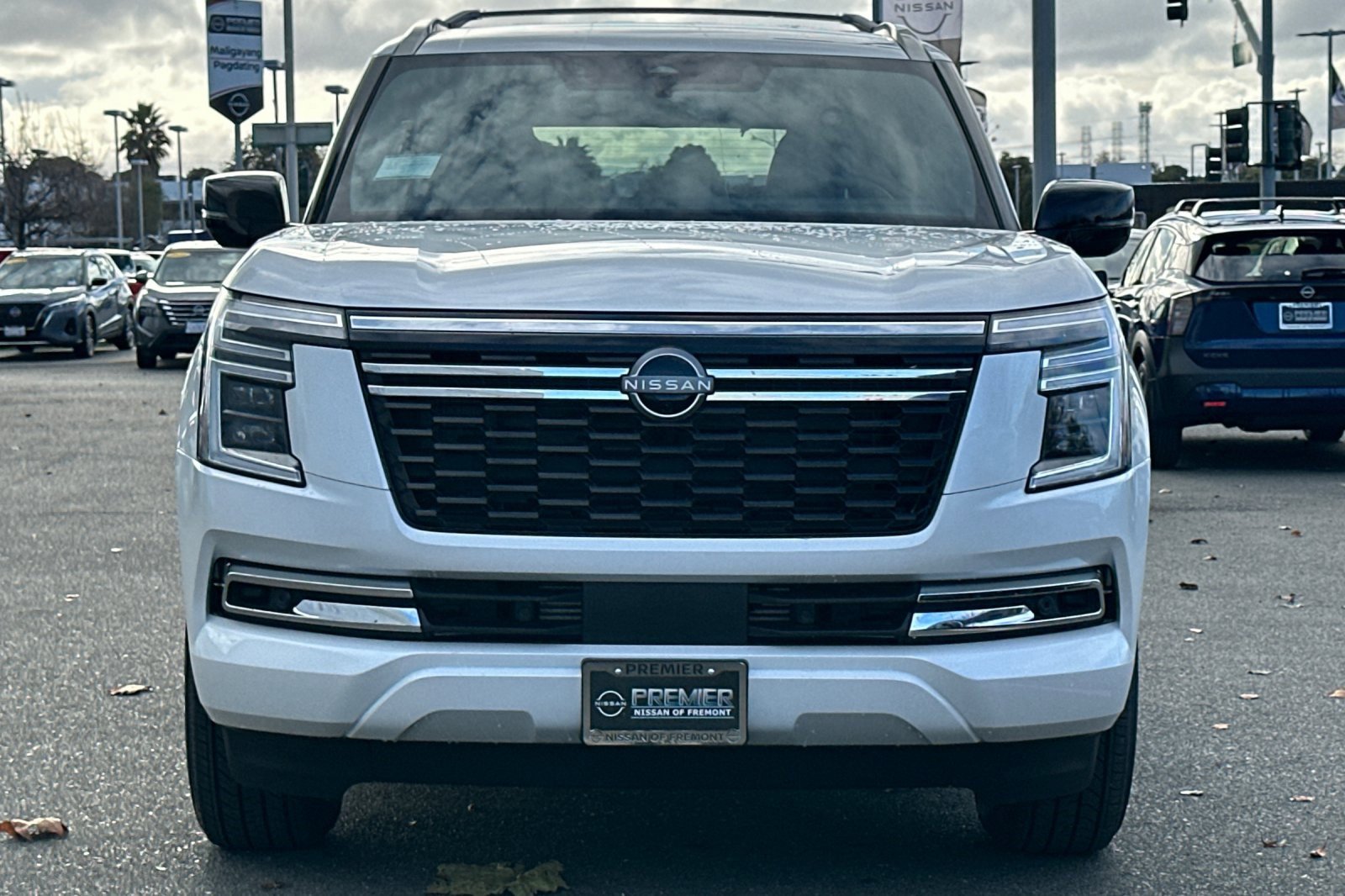 New 2026 Nissan Armada SL w/ Captain's Chari Seat Package image 6