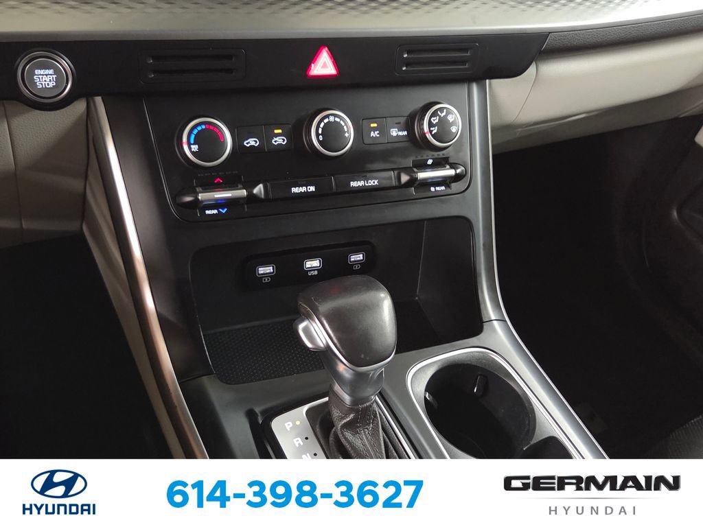 Used 2023 Kia Carnival LX FWD image 25