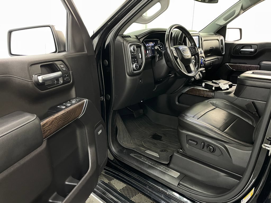 Used 2021 GMC Sierra 1500 Denali w/ Denali Premium Package AWD/4WD image 26
