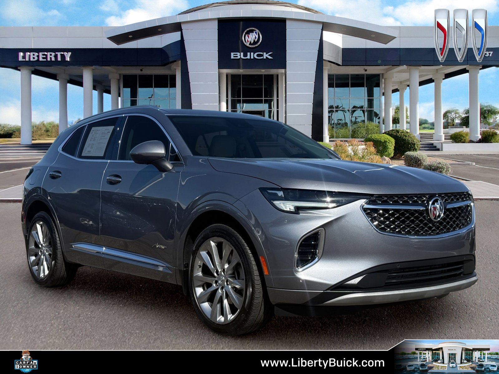 Used 2022 Buick Envision Avenir w/ Technology Package II FWD image 1