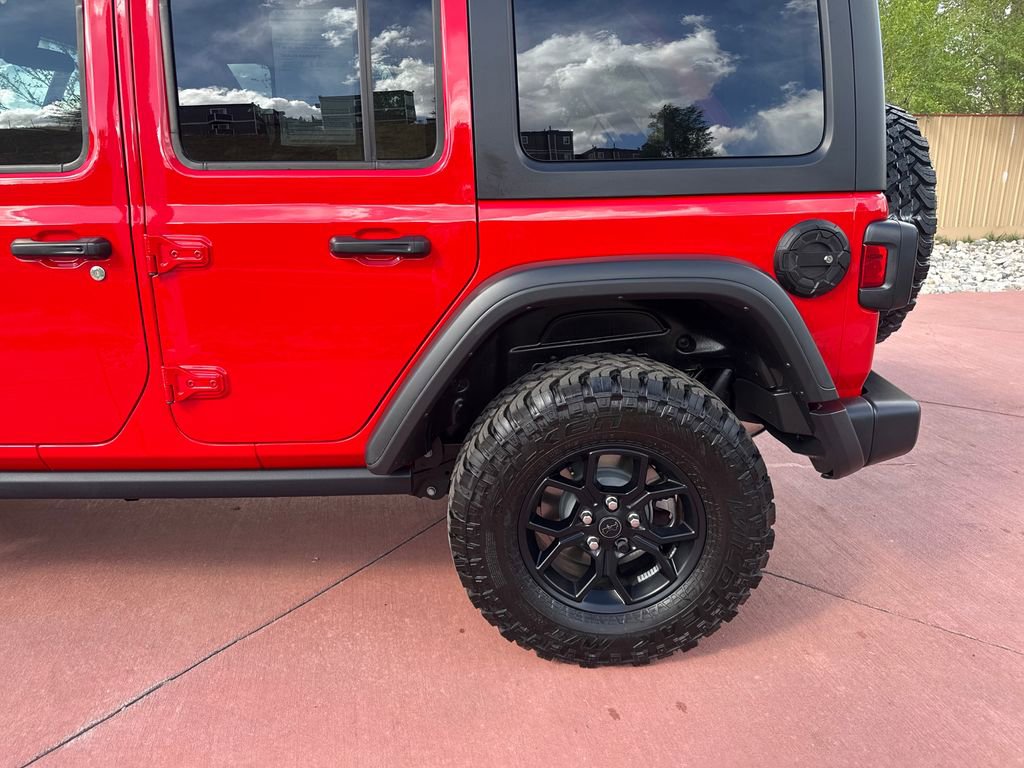 Used 2025 Jeep Wrangler Willys image 35