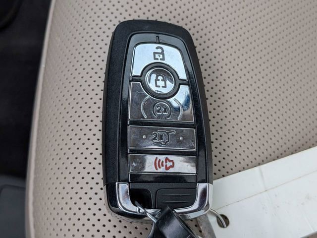 Used 2024 Lincoln Corsair Grand Touring w/ Equipment Group 301A AWD/4WD image 32