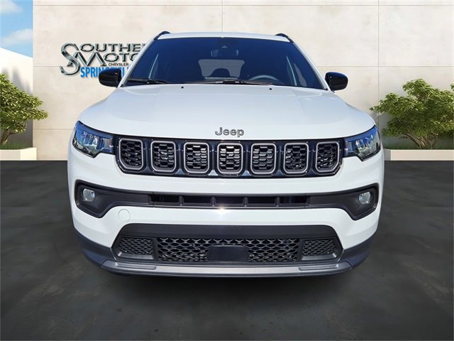 Used 2025 Jeep Compass Latitude w/ Altitude Special Edition image 8