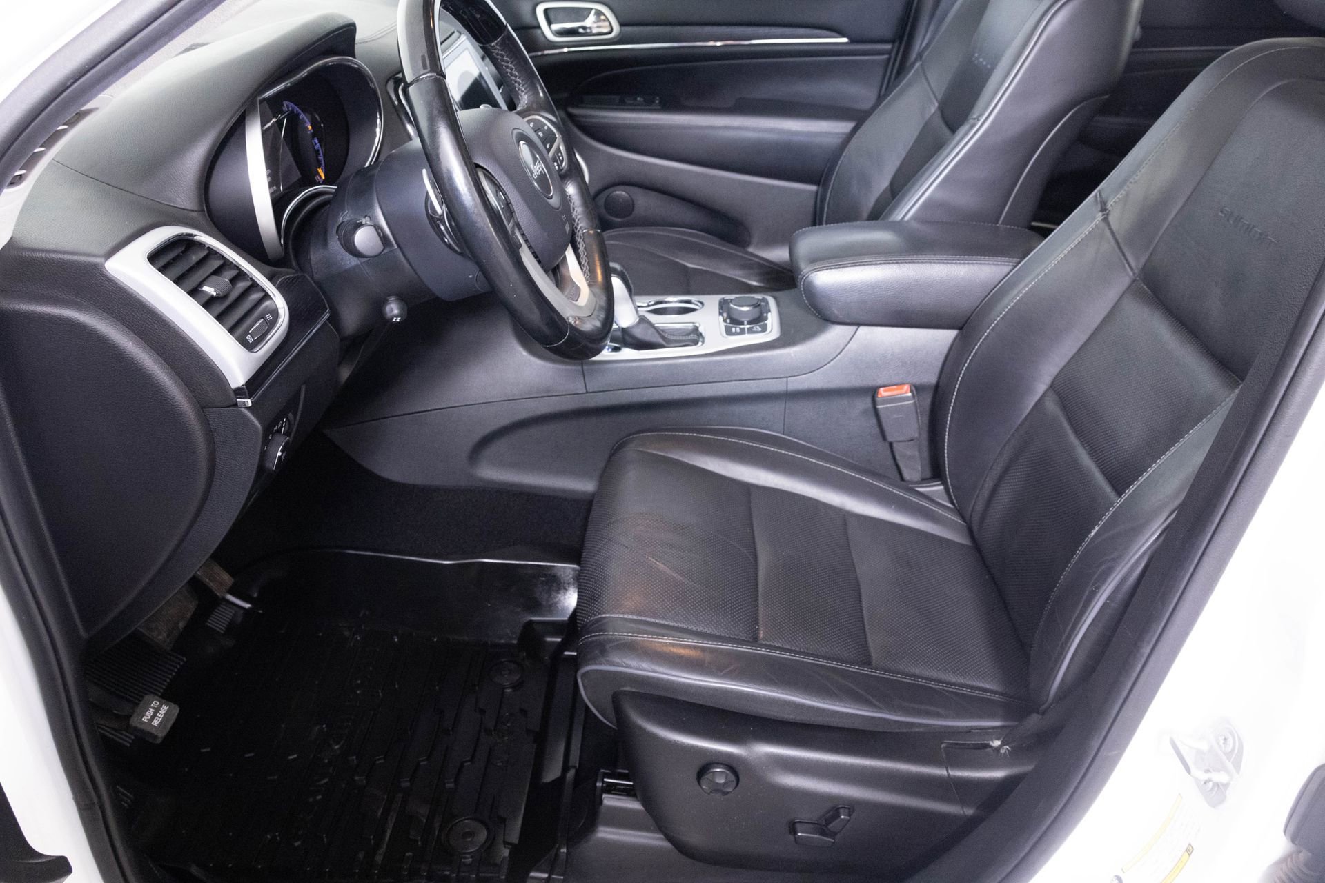 Used 2020 Jeep Grand Cherokee Summit image 17