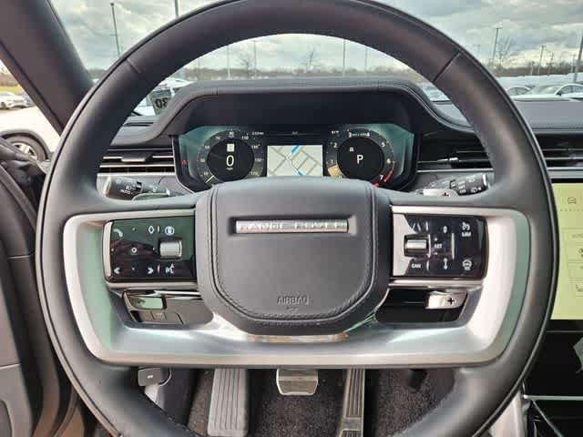 Used 2025 Land Rover Range Rover SE AWD/4WD image 25