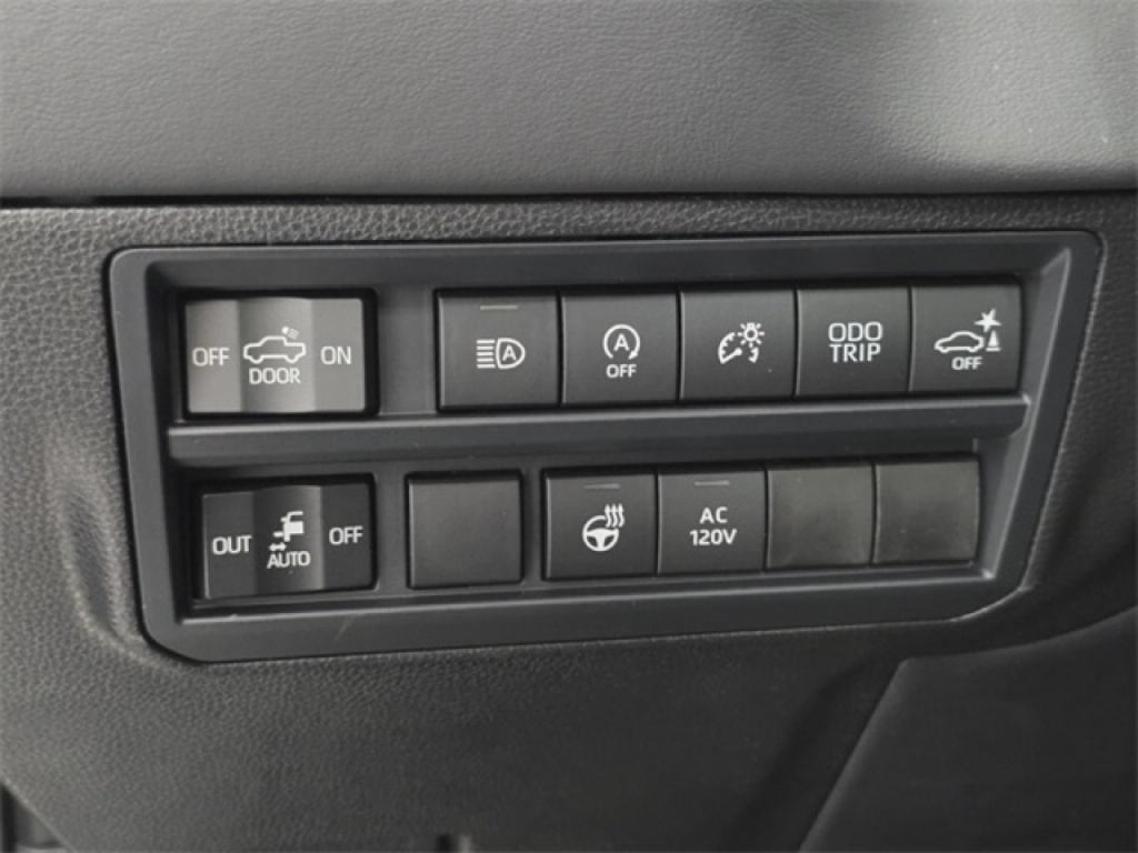 New 2026 Toyota Tundra Platinum AWD/4WD image 17