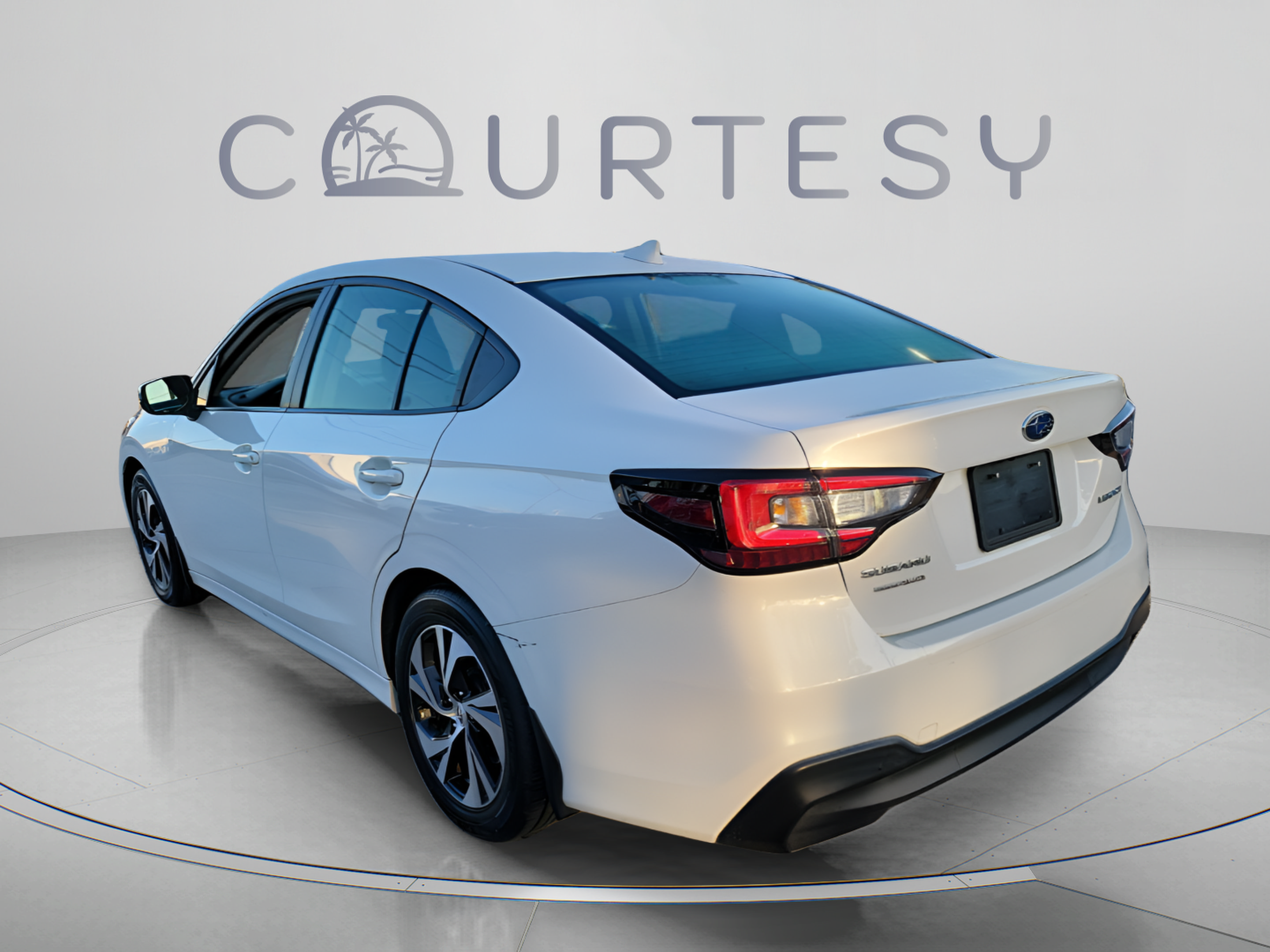Used 2024 Subaru Legacy Premium AWD/4WD image 2