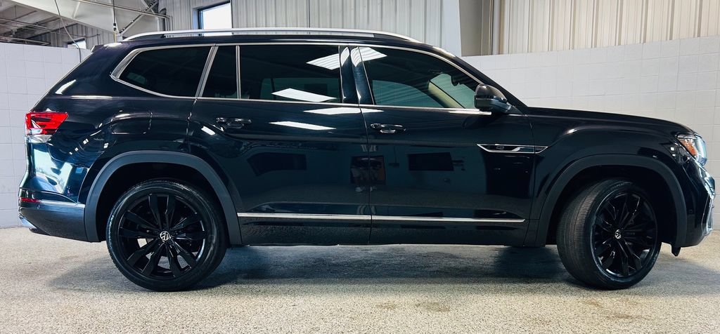 Used 2022 Volkswagen Atlas SEL Premium R-Line AWD/4WD image 7
