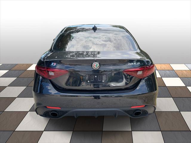 Used 2023 Alfa Romeo Giulia Veloce RWD image 5