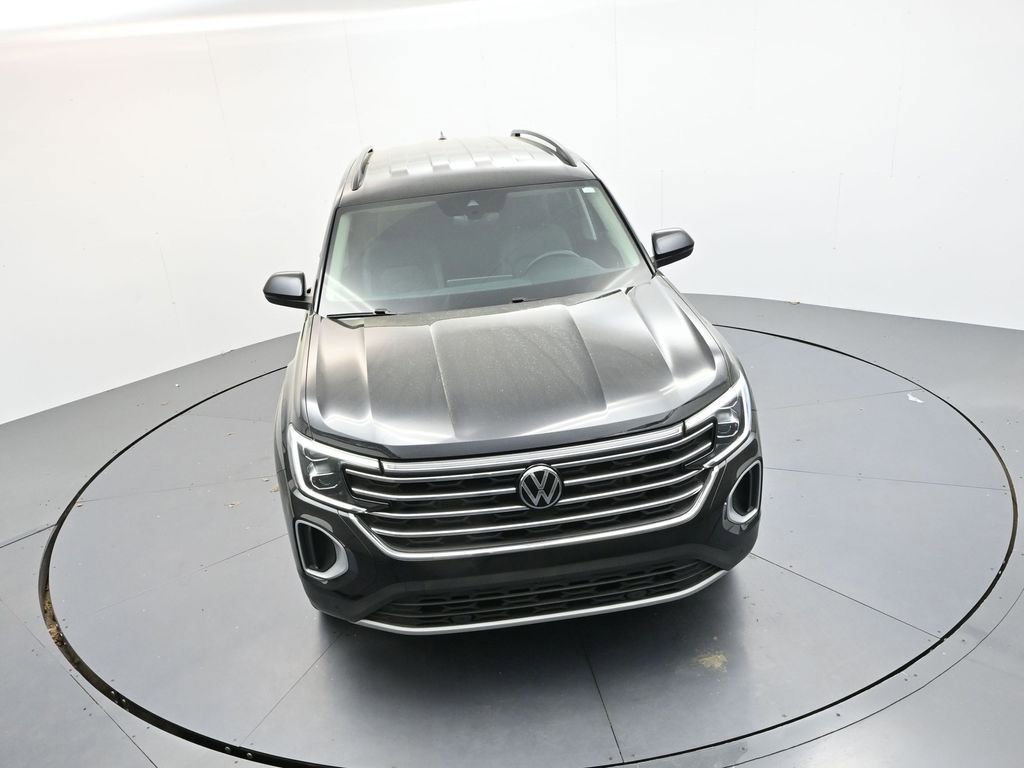 Used 2025 Volkswagen Atlas SE image 24
