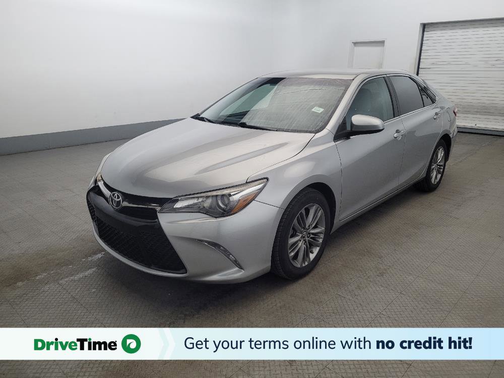 Used 2016 Toyota Camry SE image 1
