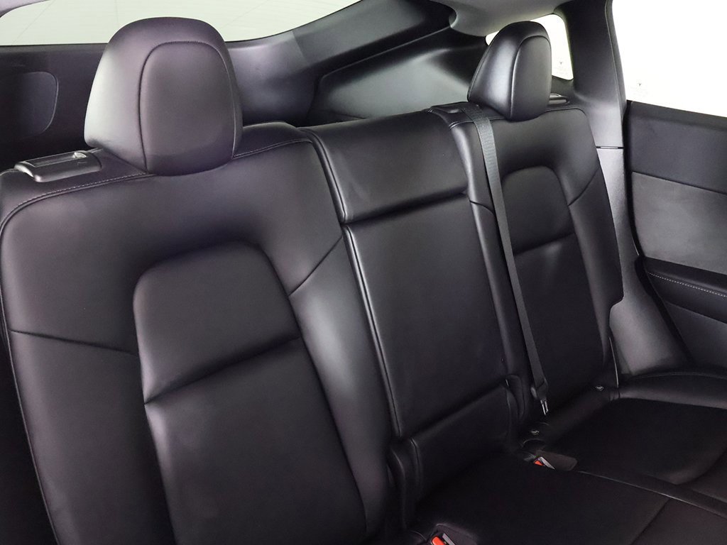 Used 2021 Tesla Model Y Long Range image 34
