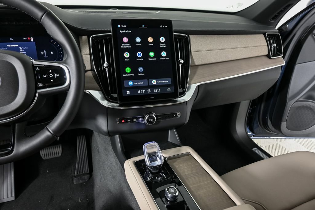 New 2026 Volvo XC90 B6 Plus w/ Protection Package Premier image 13