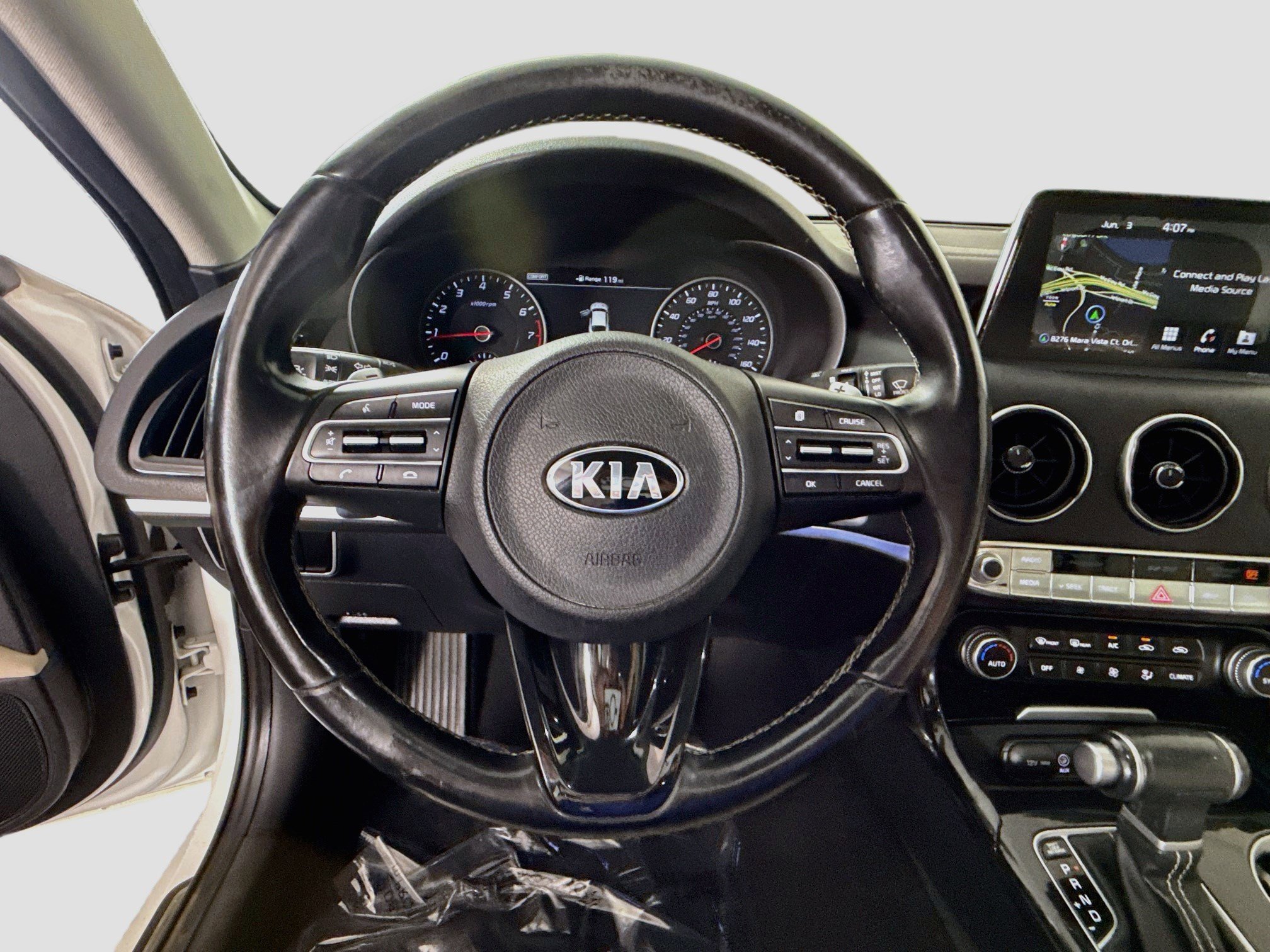 Used 2018 Kia Stinger Premium RWD image 13