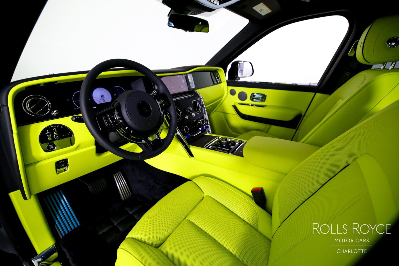 New 2027 Rolls-Royce Cullinan AWD/4WD image 4