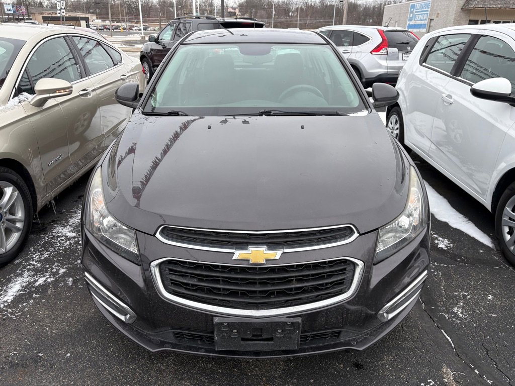 Used 2015 Chevrolet Cruze LT w/ Technology Package image 6