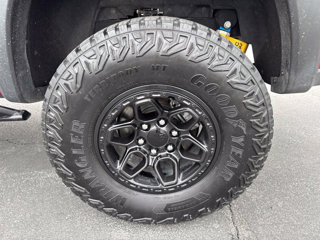 Used 2024 Chevrolet Colorado ZR2 w/ ZR2 Bison Edition AWD/4WD image 9