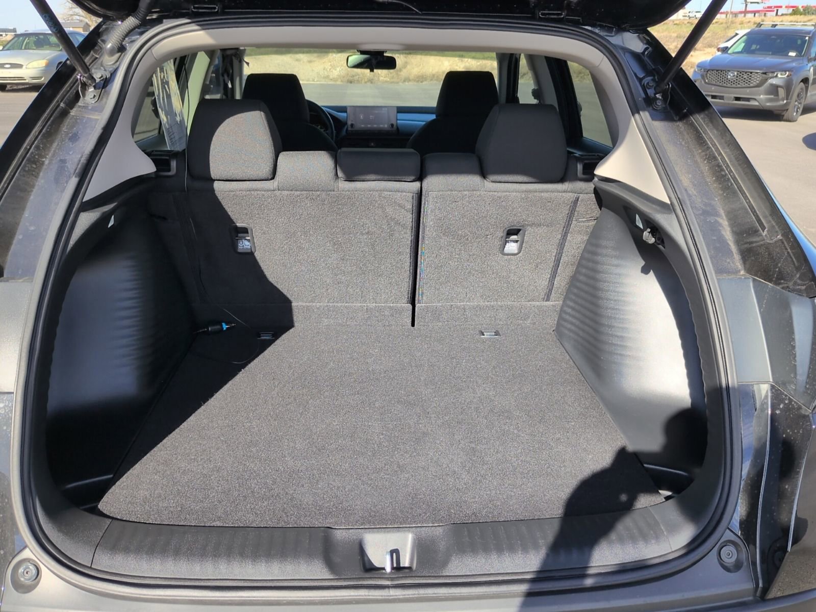 Used 2025 Honda HR-V LX image 11