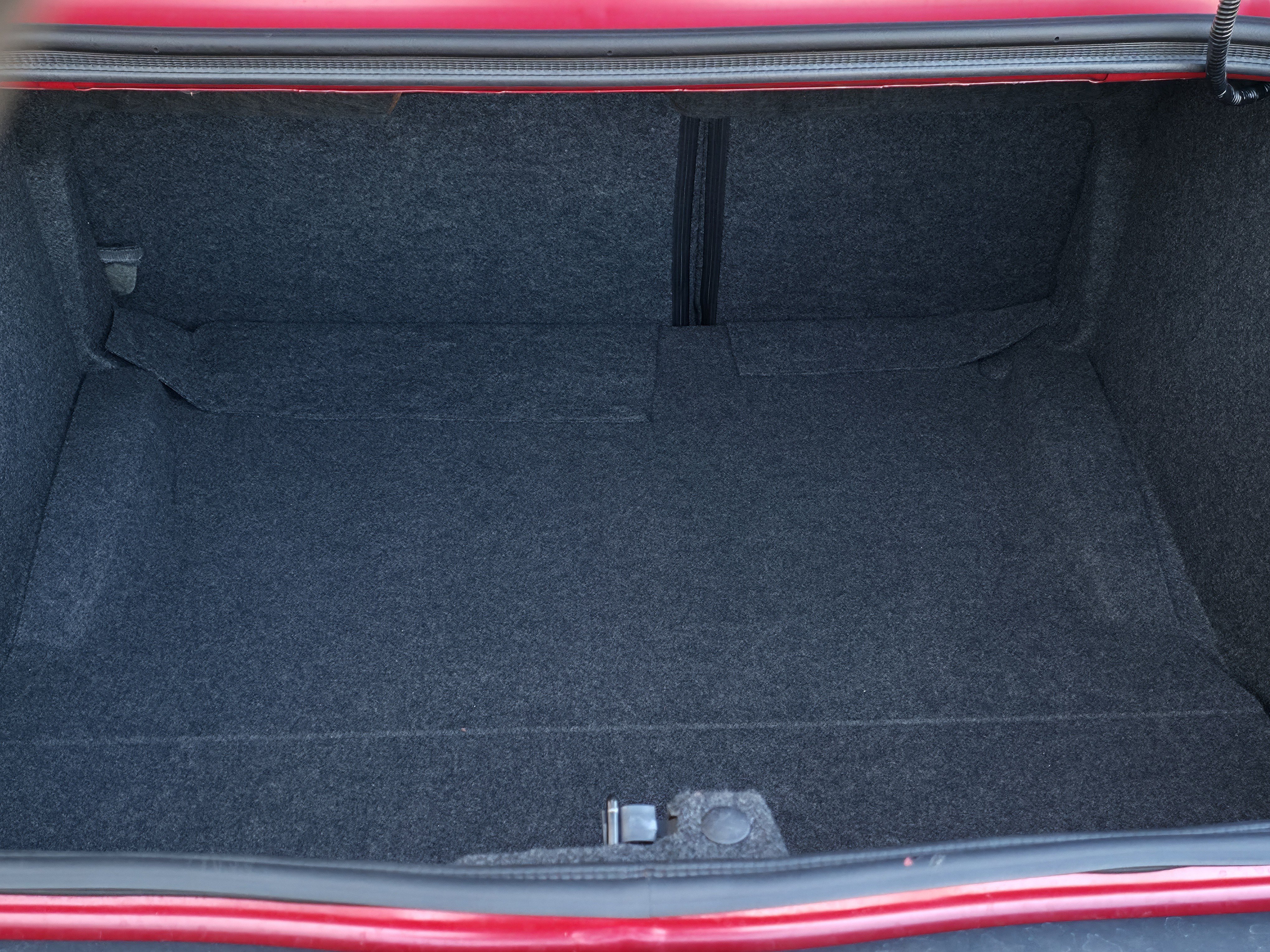 Used 2015 Dodge Challenger SRT Hellcat image 8