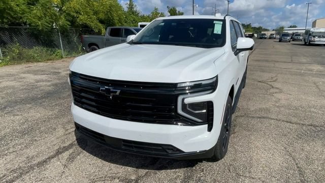 New 2026 Chevrolet Suburban RST w/ Comfort Package AWD/4WD image 5